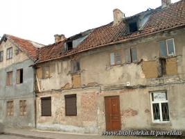 Puodziu Str. 17, 2002.
