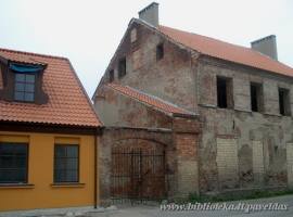 Darzu Str. 10, 2002.