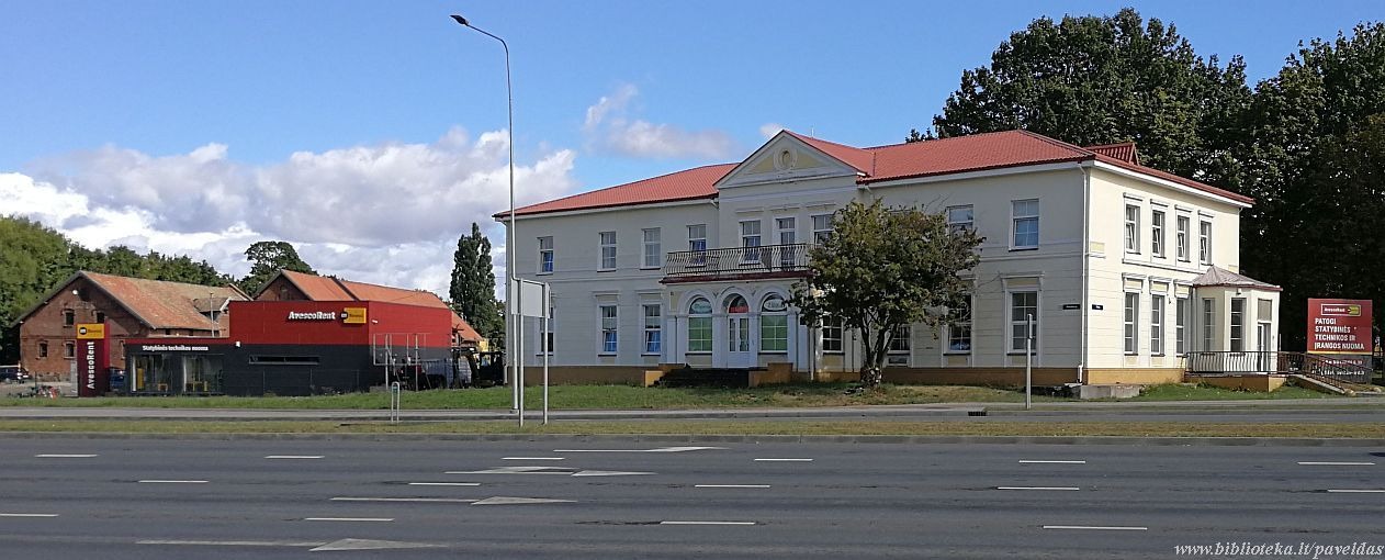 Mokyklos Str. 33; Tilzes Str. 49, 2022.