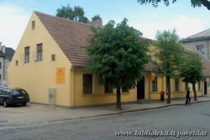 6 J. Janonio St. 2002.