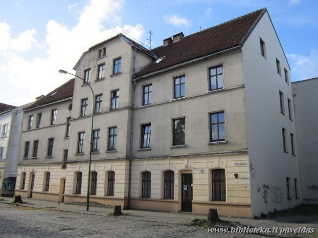 9 J. Janonio St. 2013.