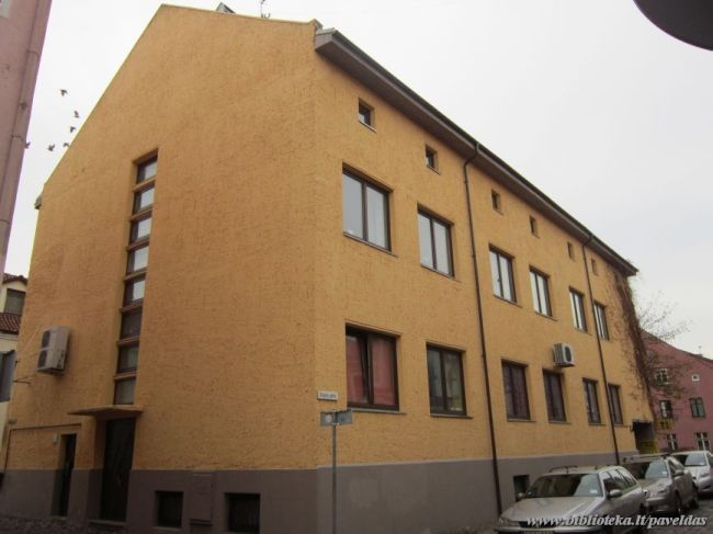 10 Kepeju St. 2013.