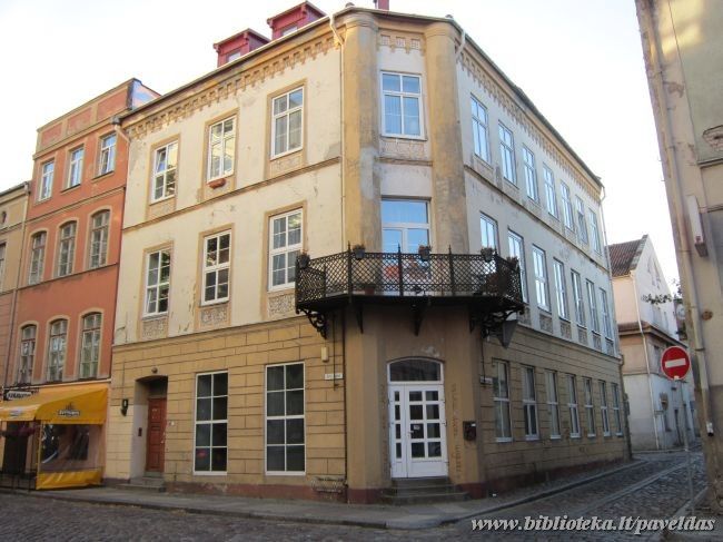 9 Zveju St., 2014.