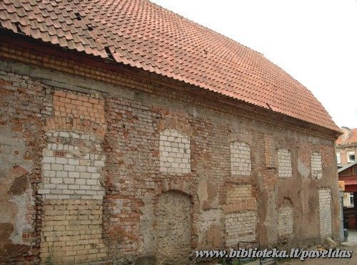 3 Turgaus Sq. 2002.